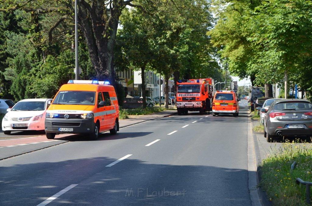 Unfall zwischen zwei KVB Bahnen Koeln Hoehenhaus Im Weidenbruch P007.JPG